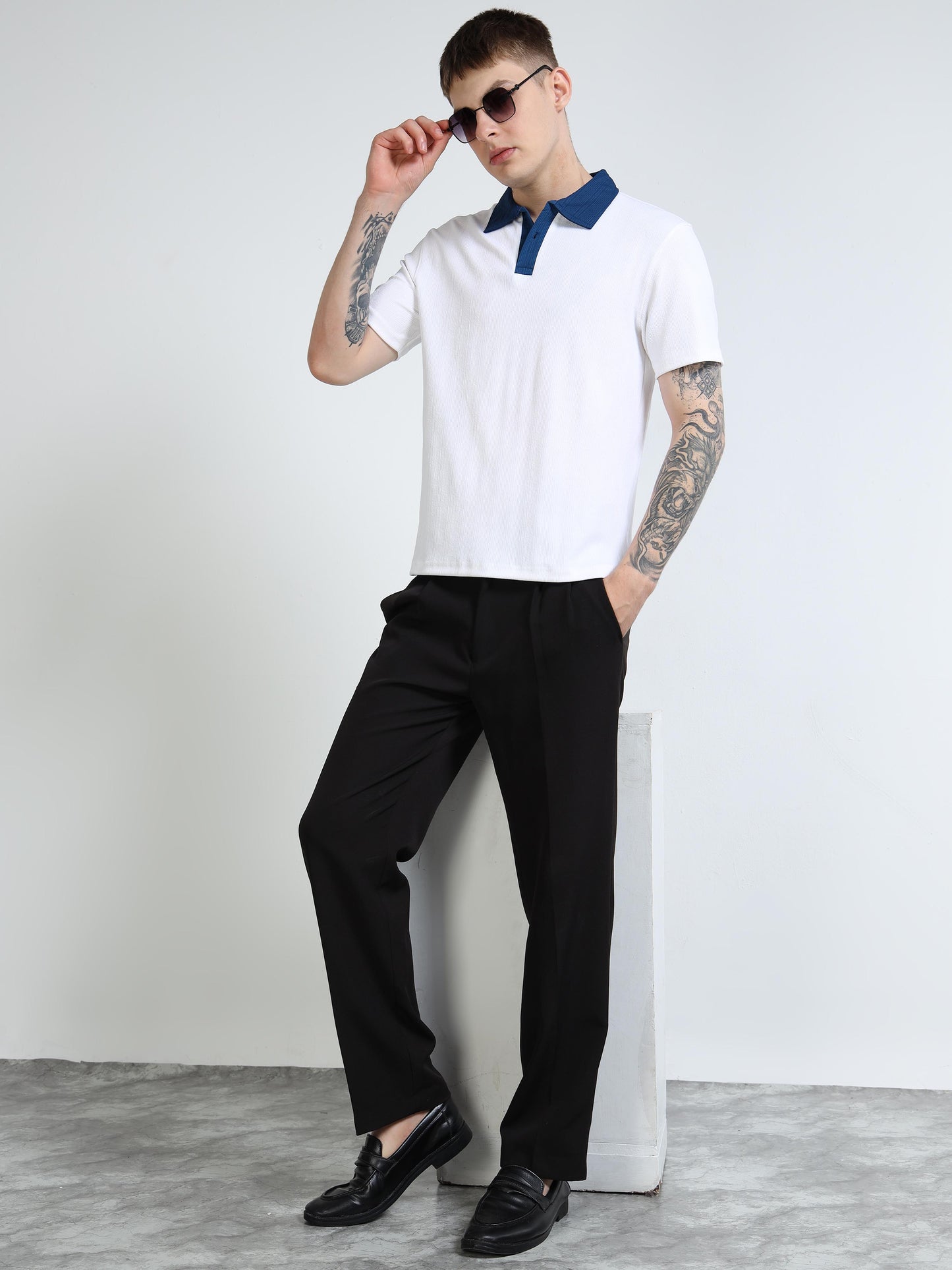 Men’s Contrast-Collar Textured Polo by Black Thread