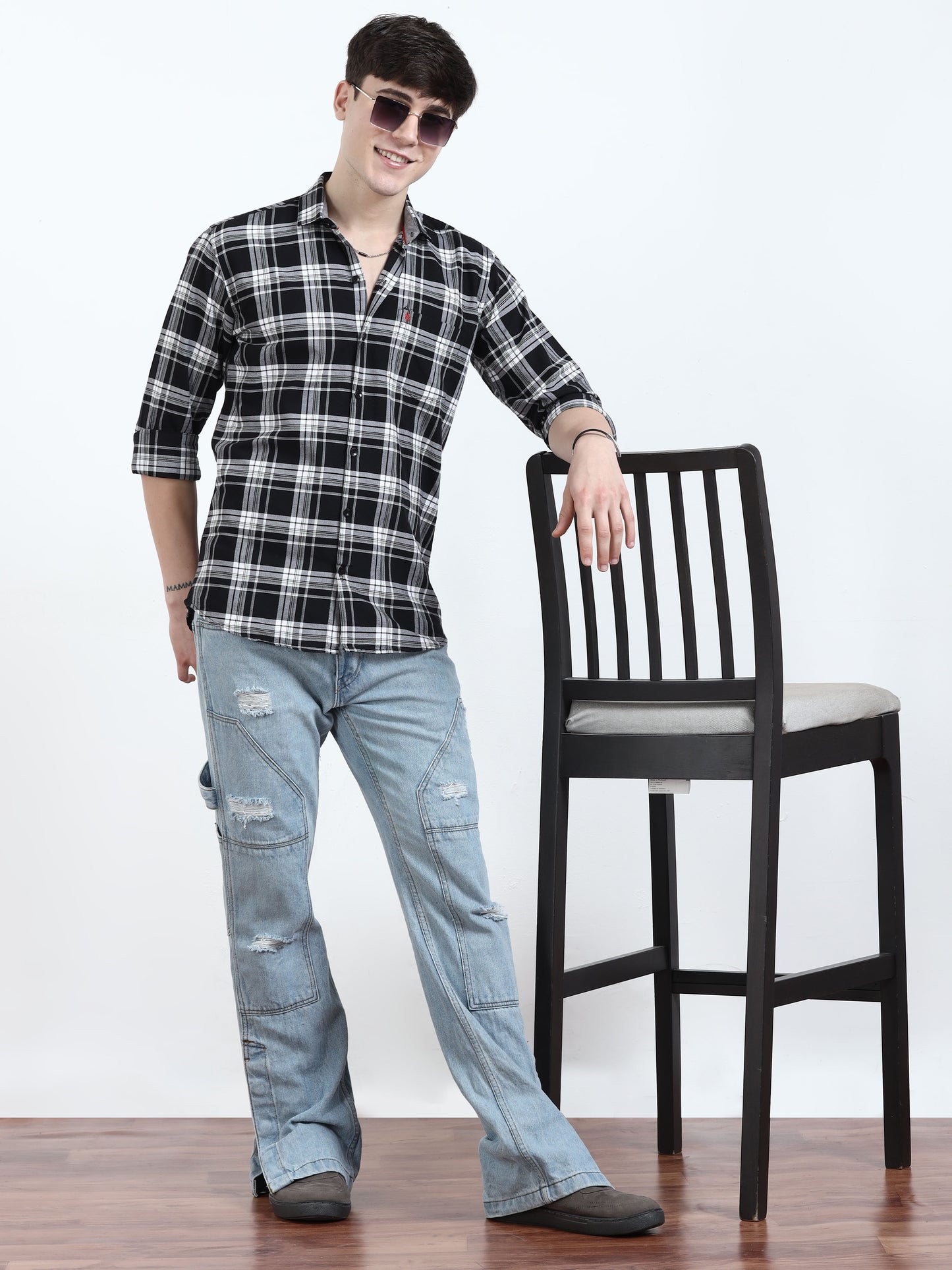 Classic Daisy And Black Check Shirt For Men