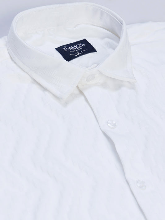Men's White Wave Textured Casual Shirt