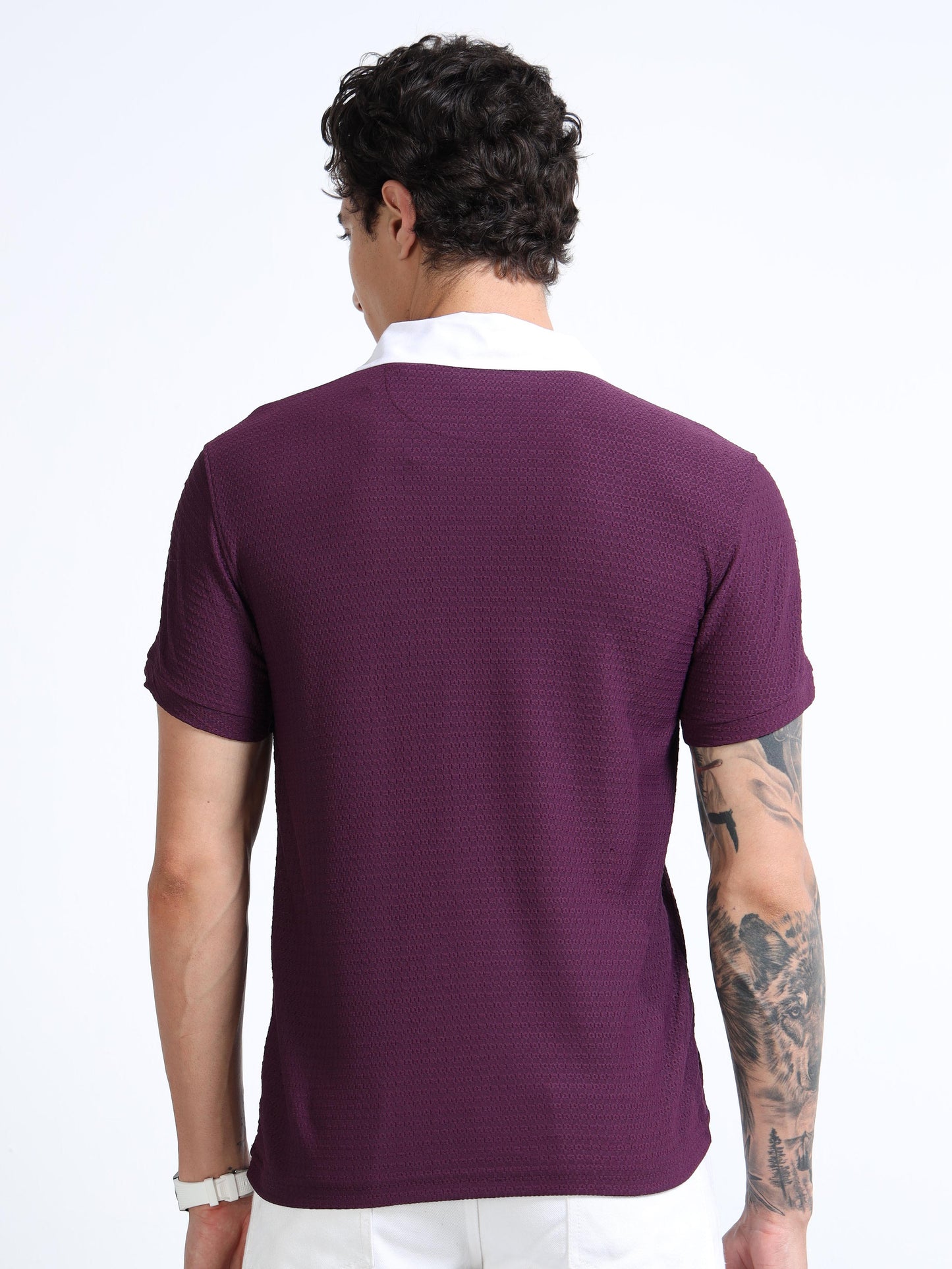 Men’s Contrast-Collar Textured Polo – Plum/White