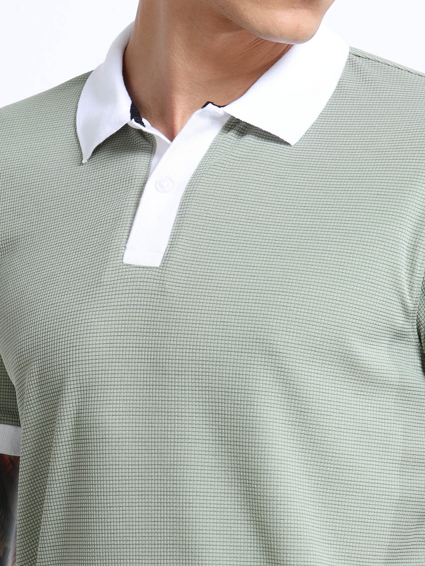 Men’s Contrast-Collar Textured Polo – Sage/White