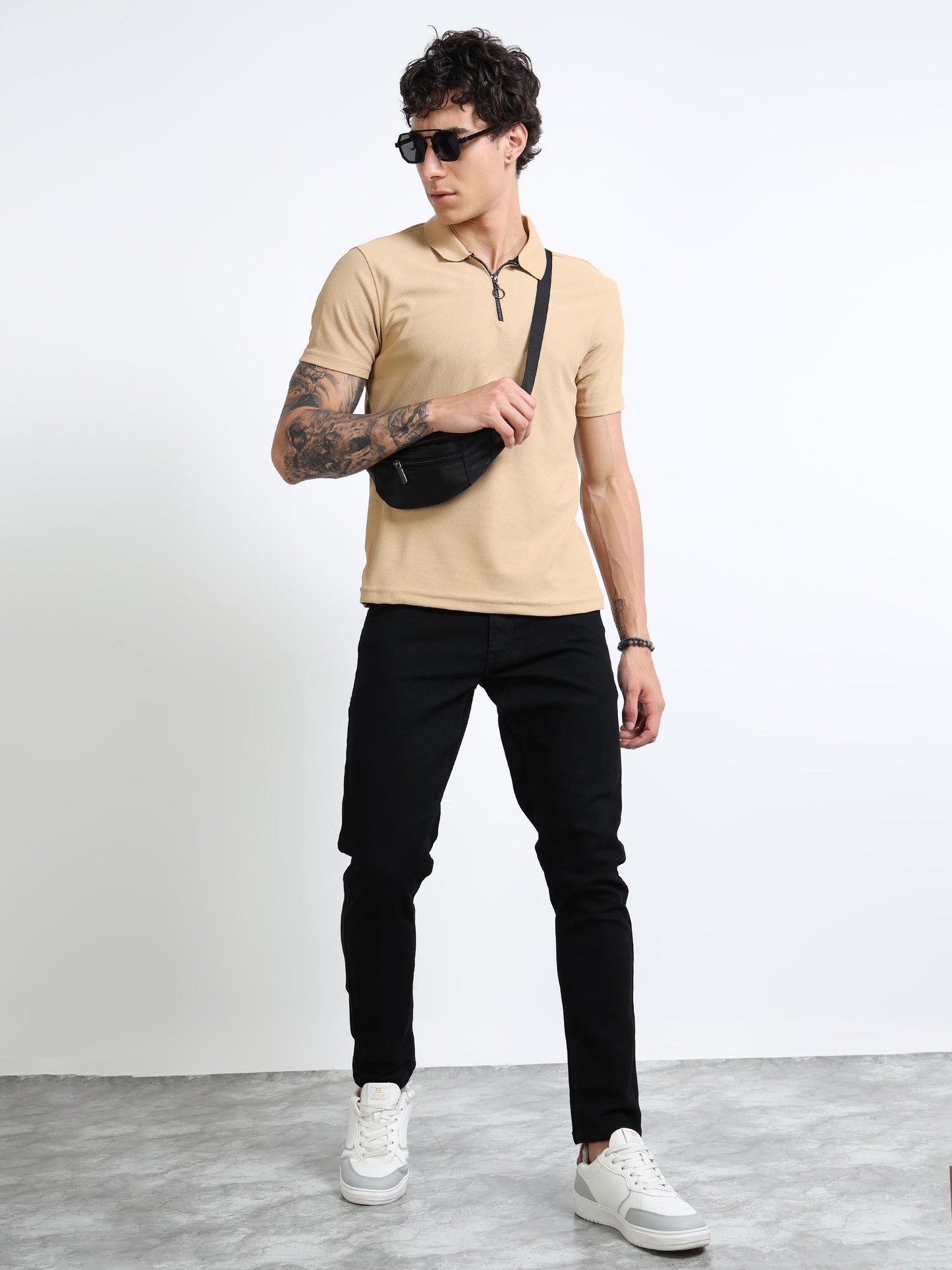 Men’s Textured Quarter-Zip Polo – Sand
