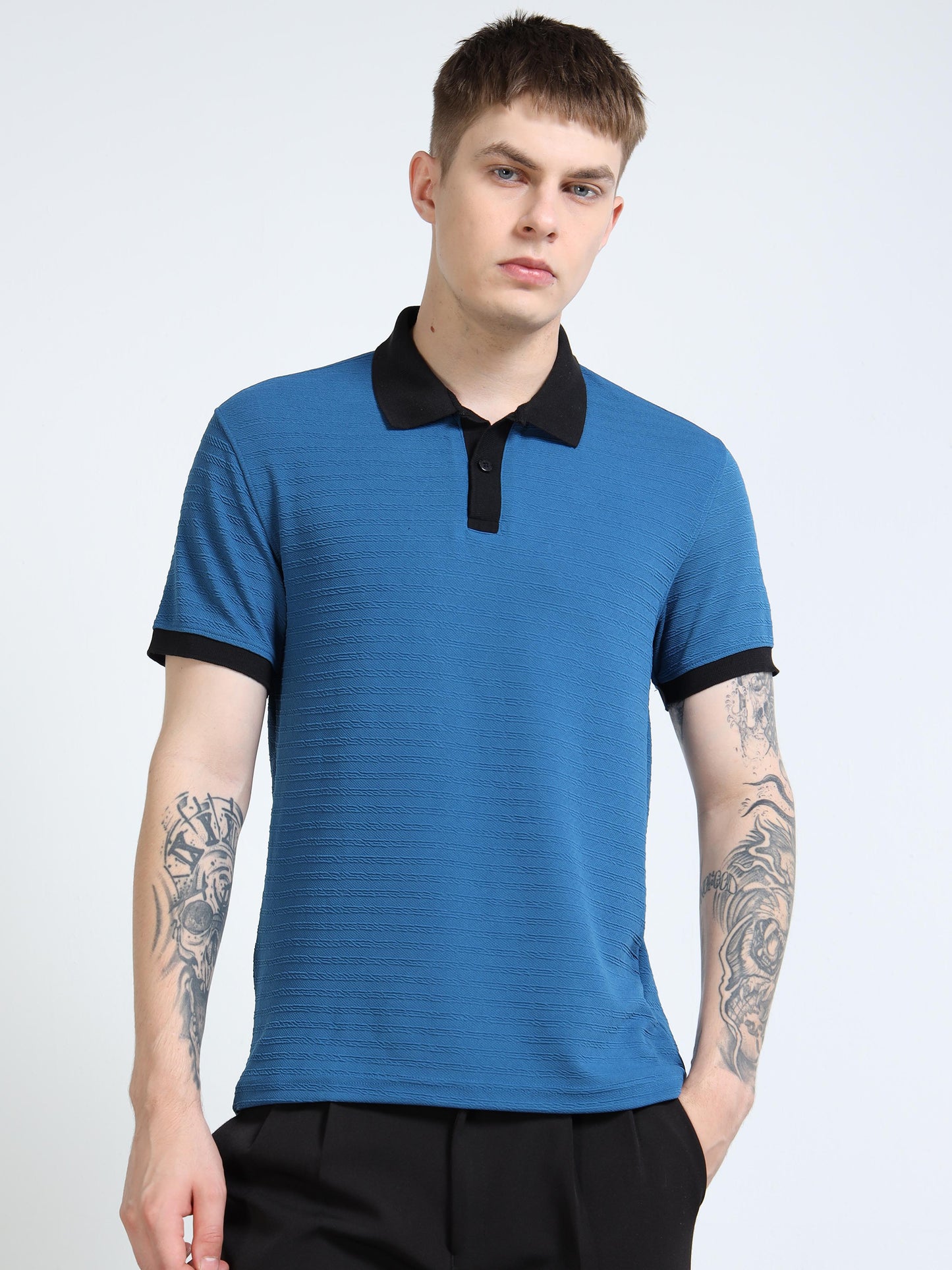 Men’s Contrast-Collar Textured Polo – Ocean Blue/Black