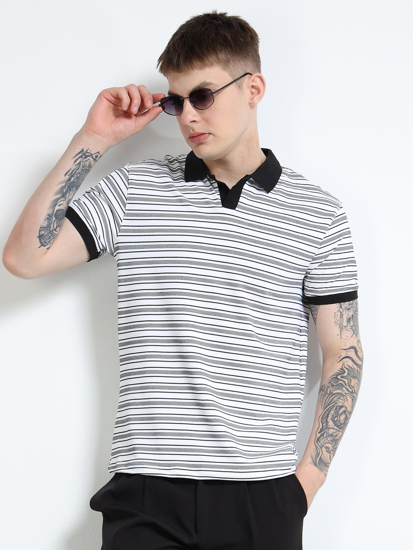 Men’s Contrast-Collar Stripe Polo – White/Black