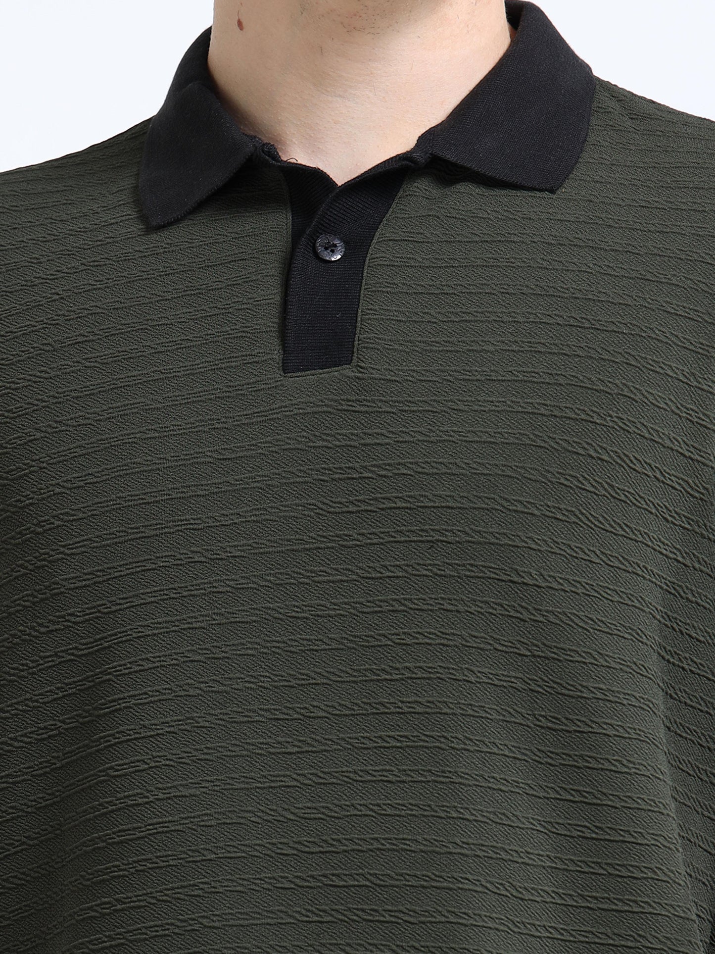 Men’s Contrast-Collar Textured Polo – Olive/Black