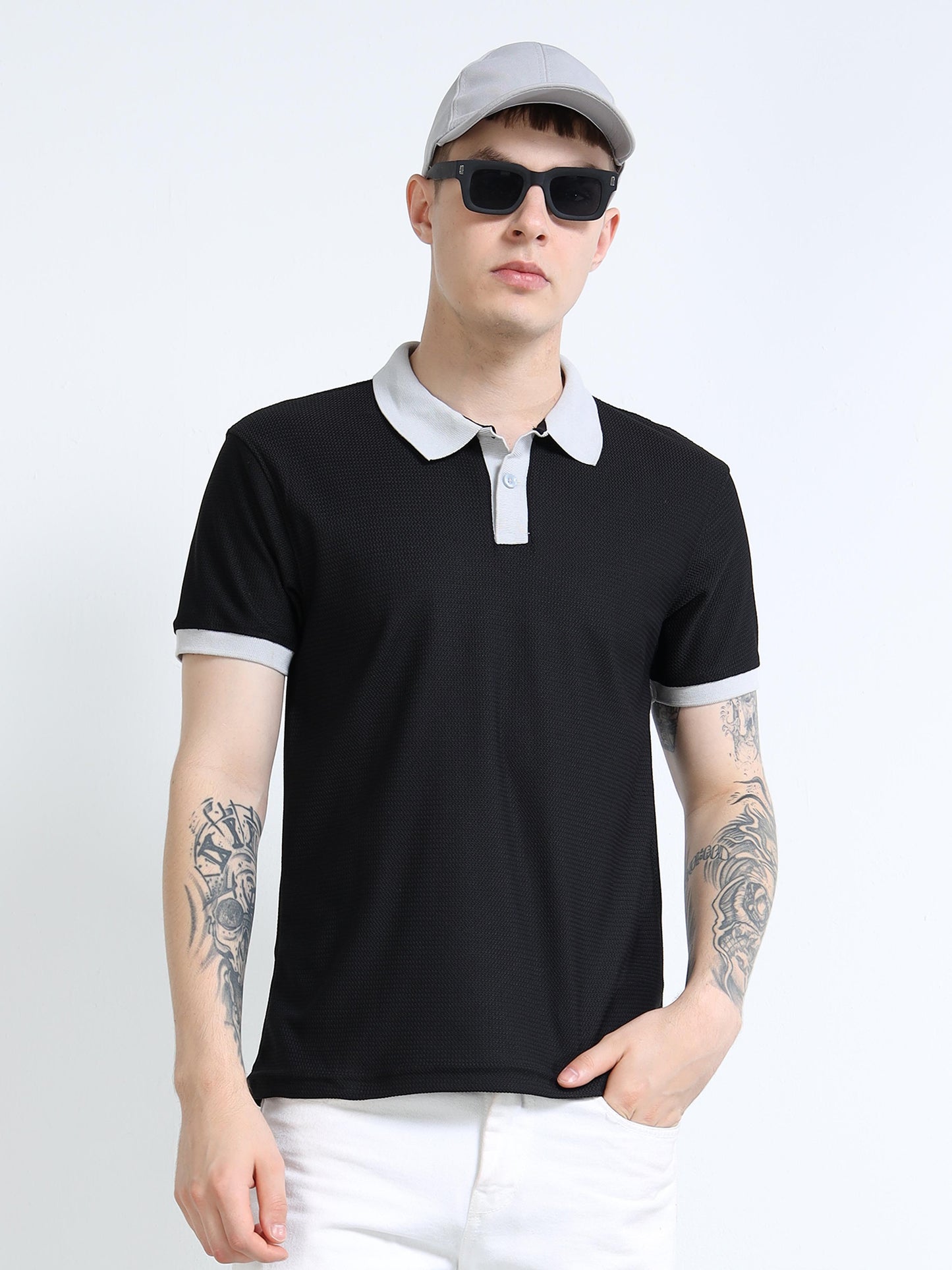 Men’s Contrast-Collar Textured Polo – Black/Grey