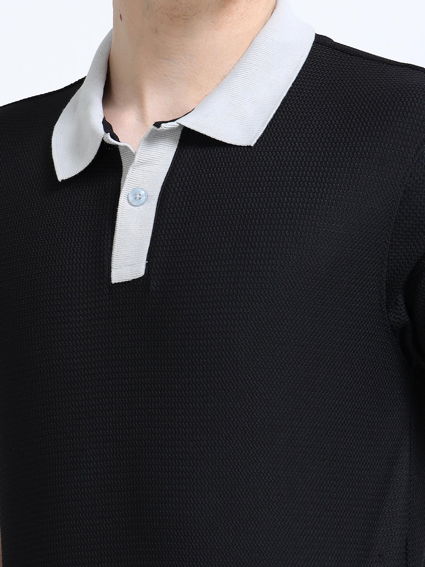 Men’s Contrast-Collar Textured Polo – Black/Grey