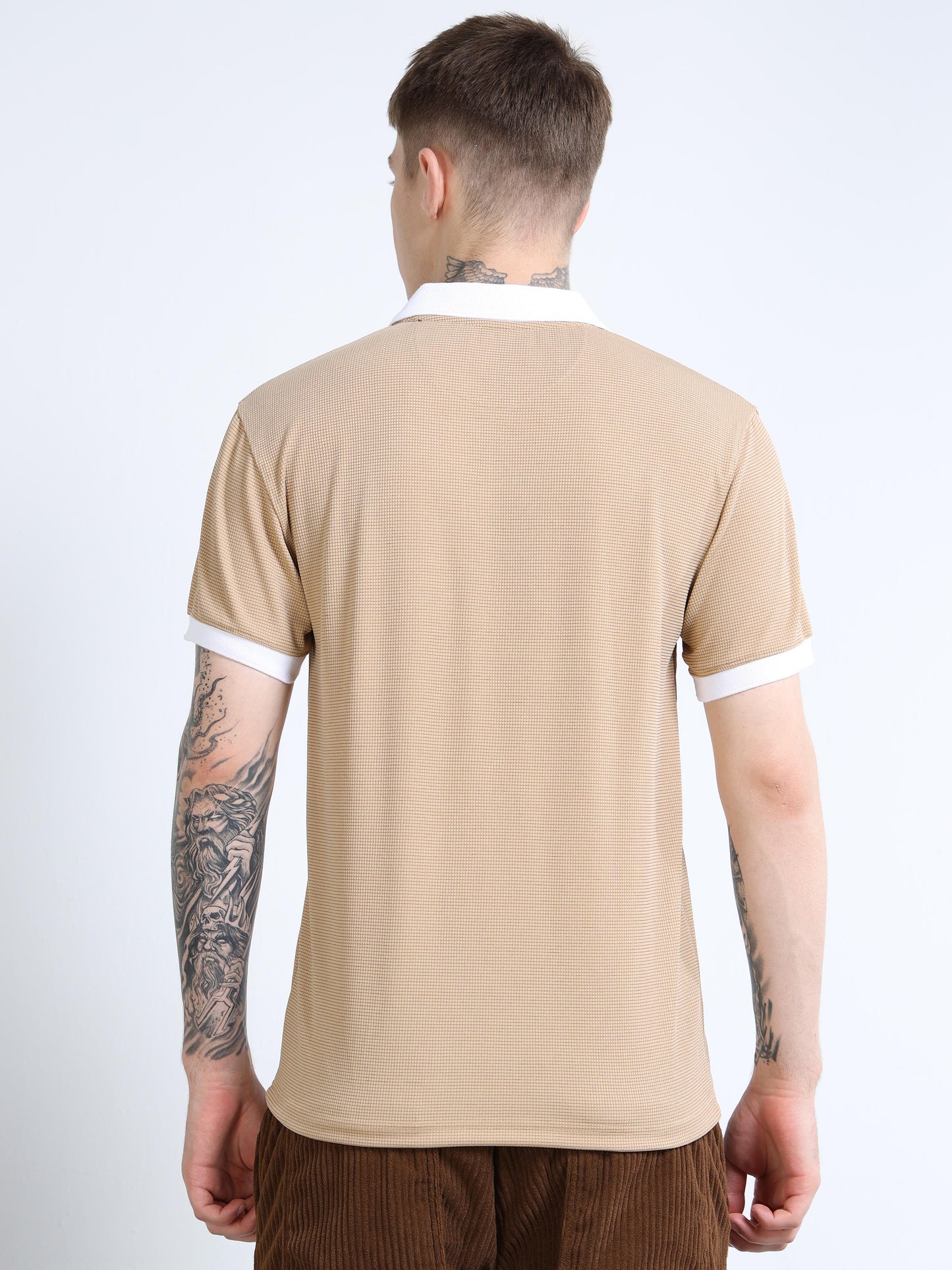 Men’s Contrast-Collar Polo – Sand/White