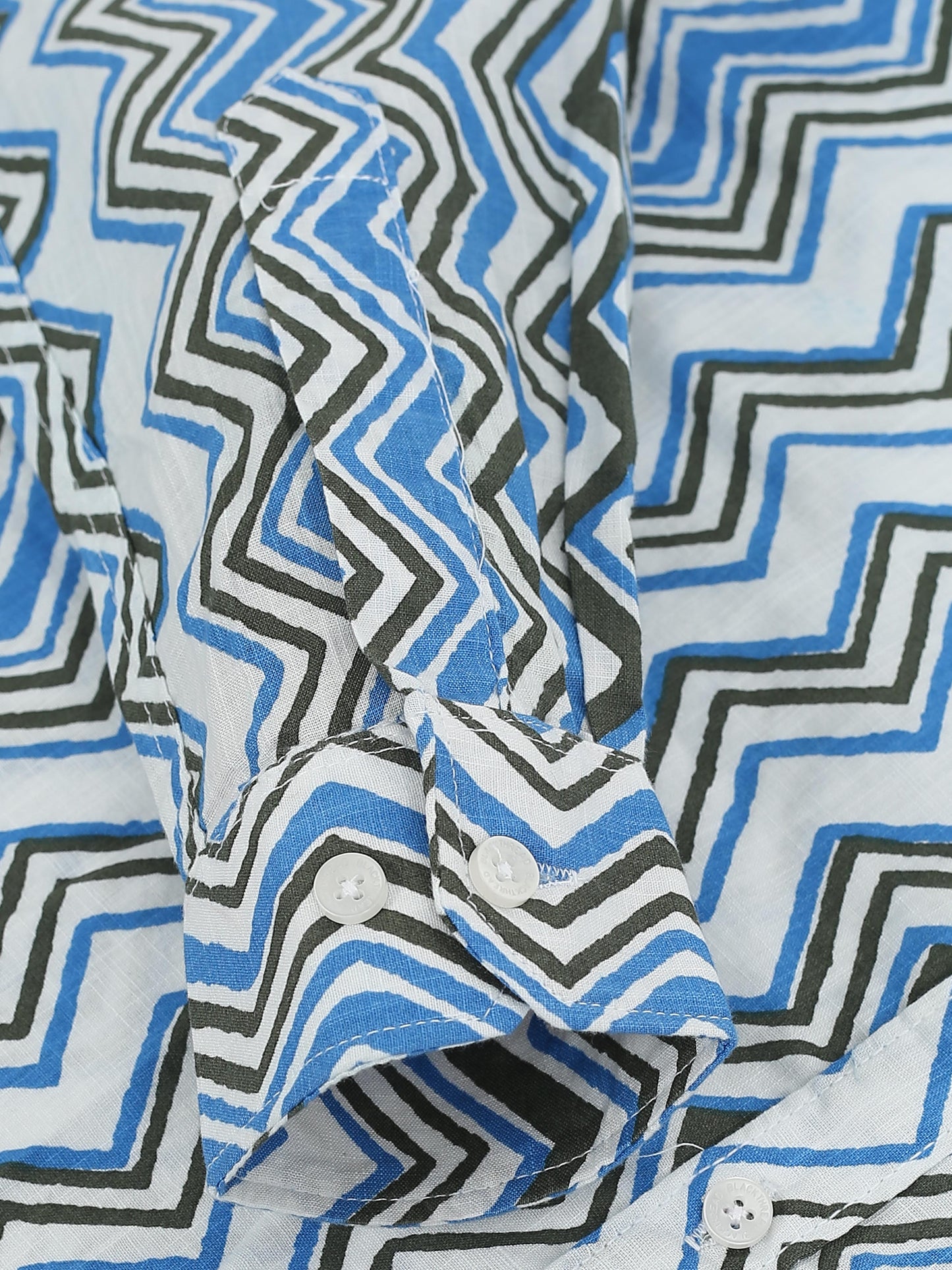 Men’s Blue Zig-Zag Pattern Cotton Shirt